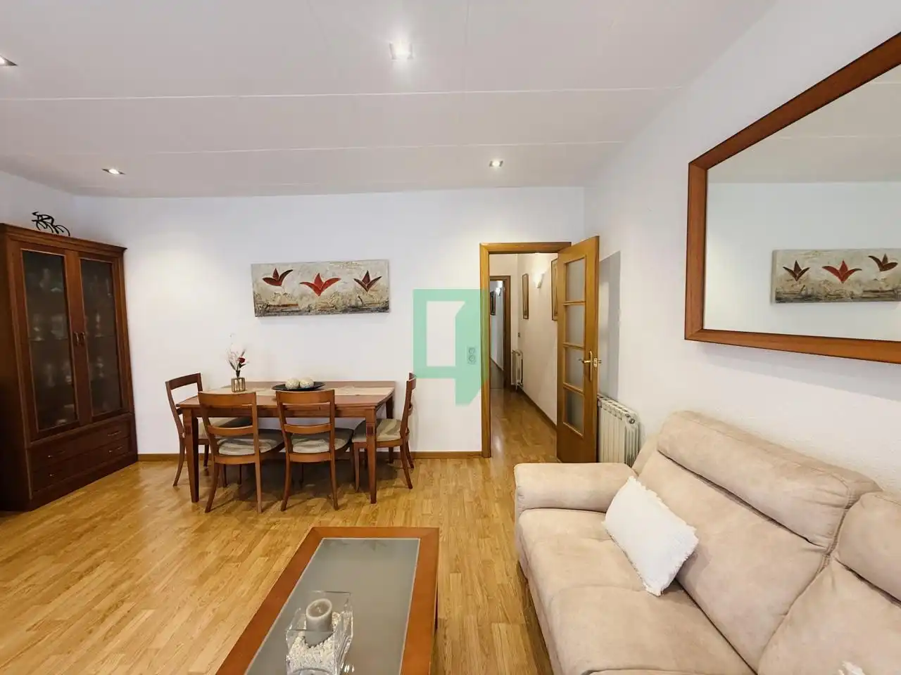 Sala d'estar de Casa o xalet en venda en Badalona amb Calefacció, Parquet i Balcó