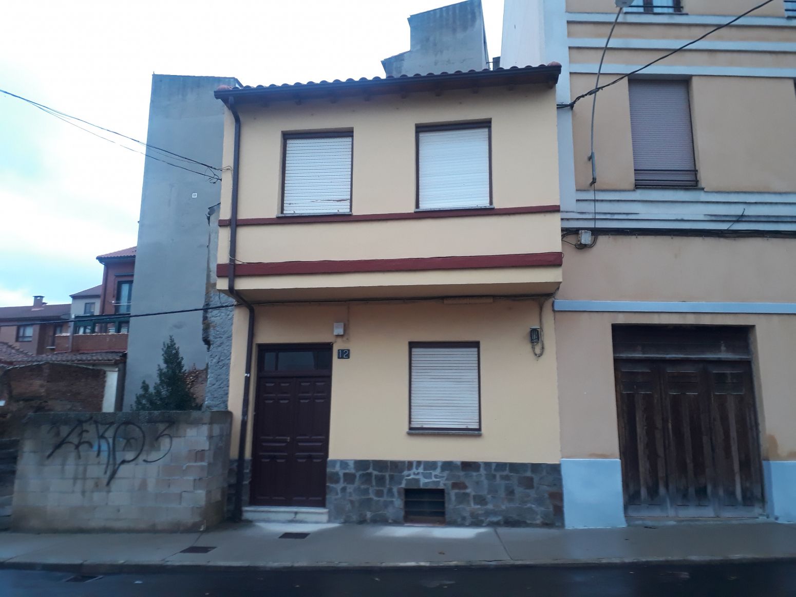 Vista exterior de Casa o xalet en venda en Astorga amb Terrassa i Traster