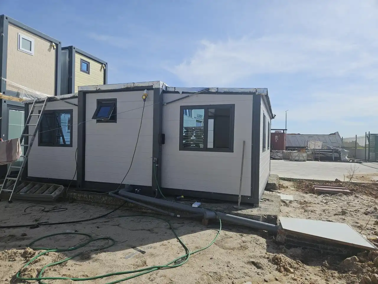 Vista exterior de Casa o chalet en venta en El Casar con Aire acondicionado, Jardín privado y Internet