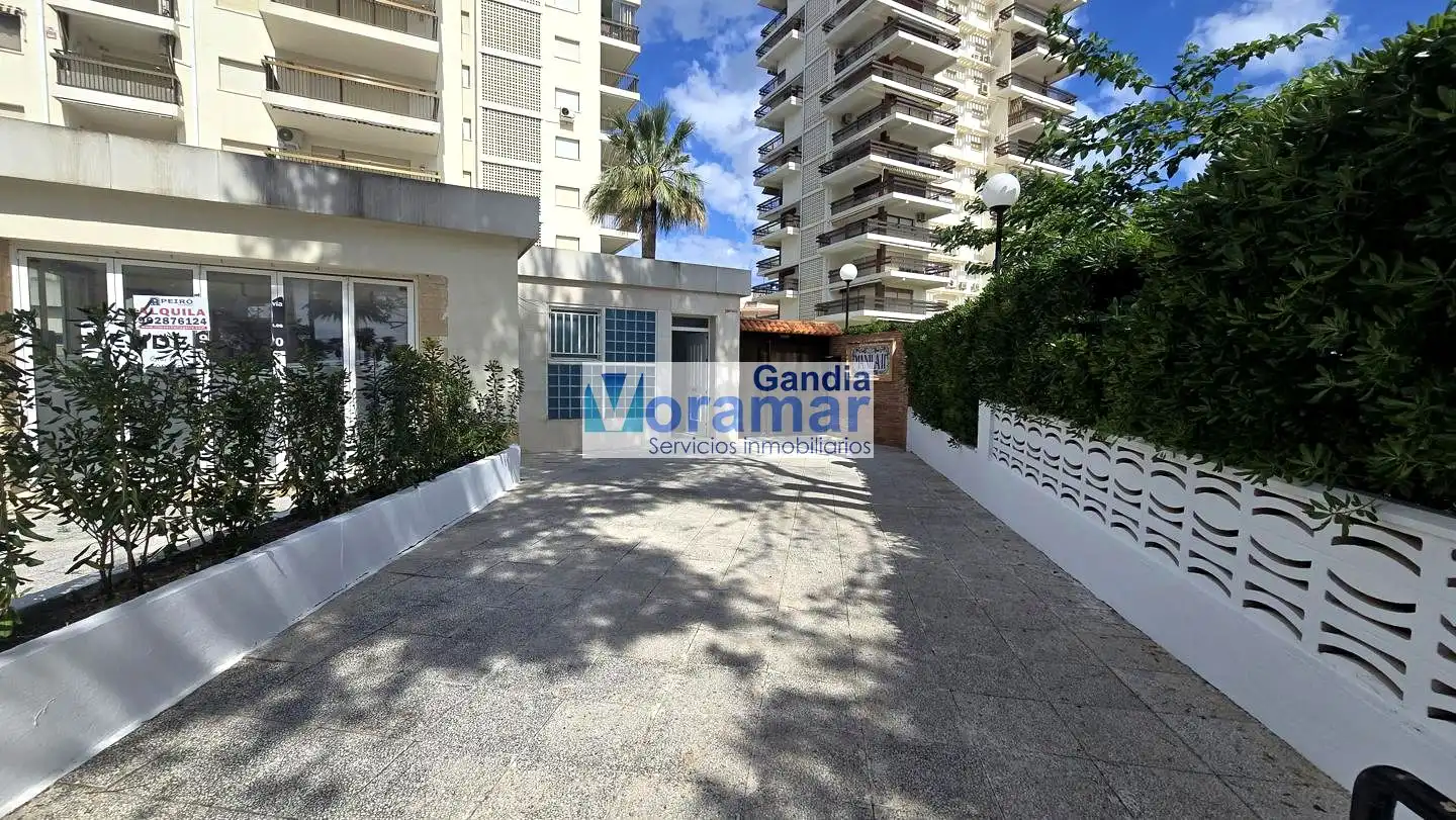 Vista exterior de Estudio en venta en Gandia