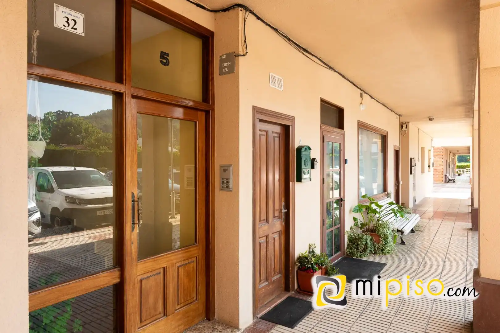 Piso en venta en Arnuero con Calefacción, Terraza y Amueblado