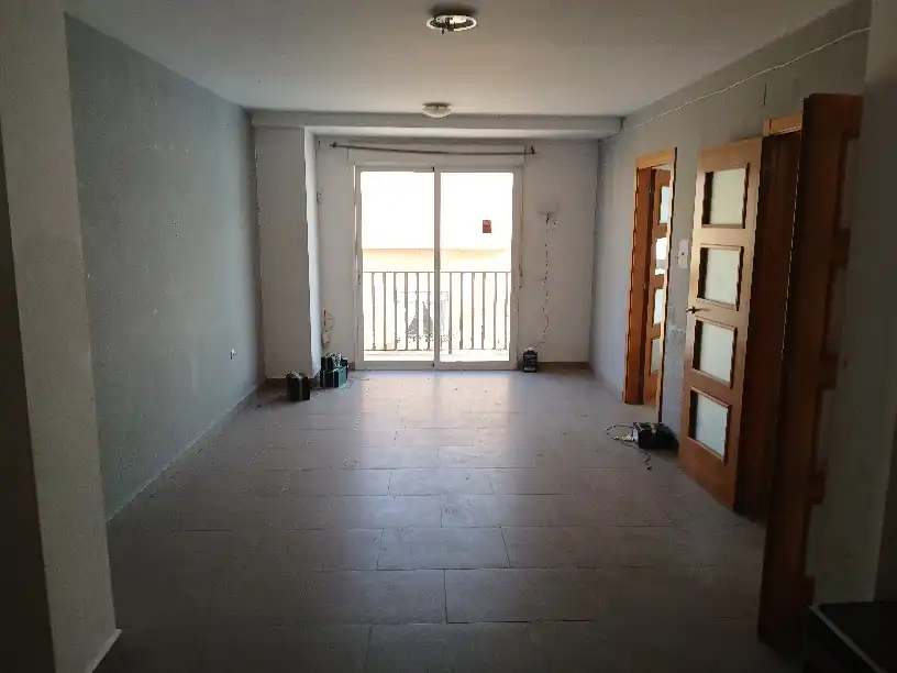 Casa amb terrassa en venda a Carrer Azucena