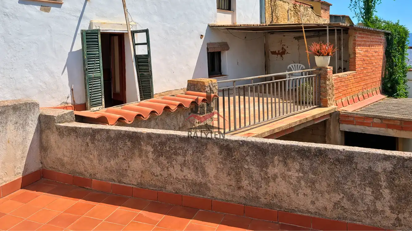 Finca rústica en venda a Cabanes (Girona)