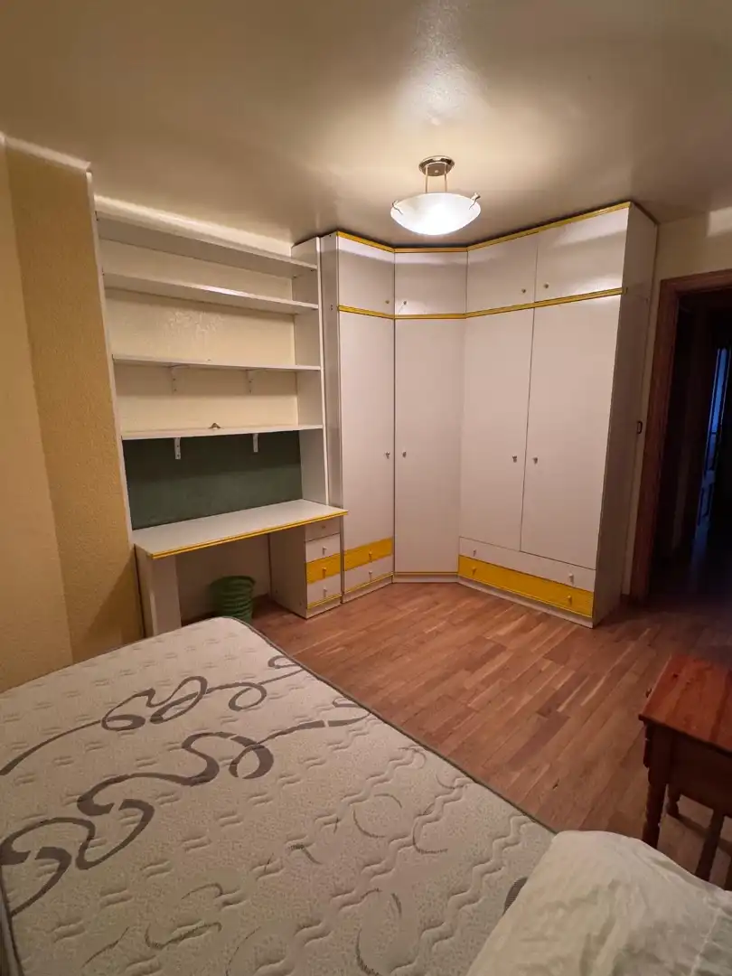 Bedroom of Flat for rent in Lleida  with Air Conditioner, Heating and Terrace