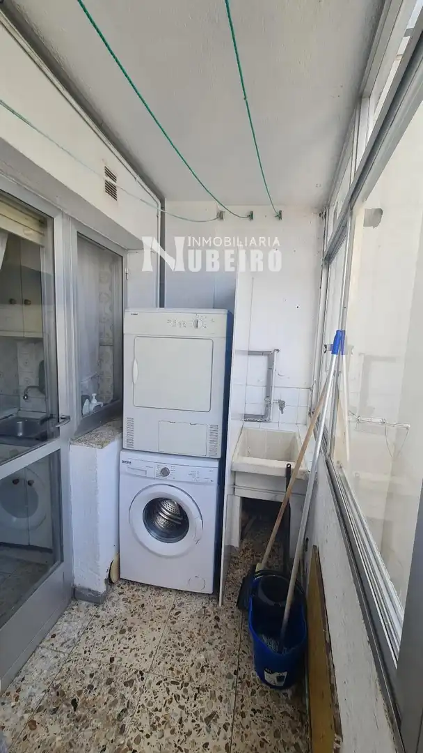Terrassa de Pis en venda en Lugo amb Calefacció, Traster i Moblat