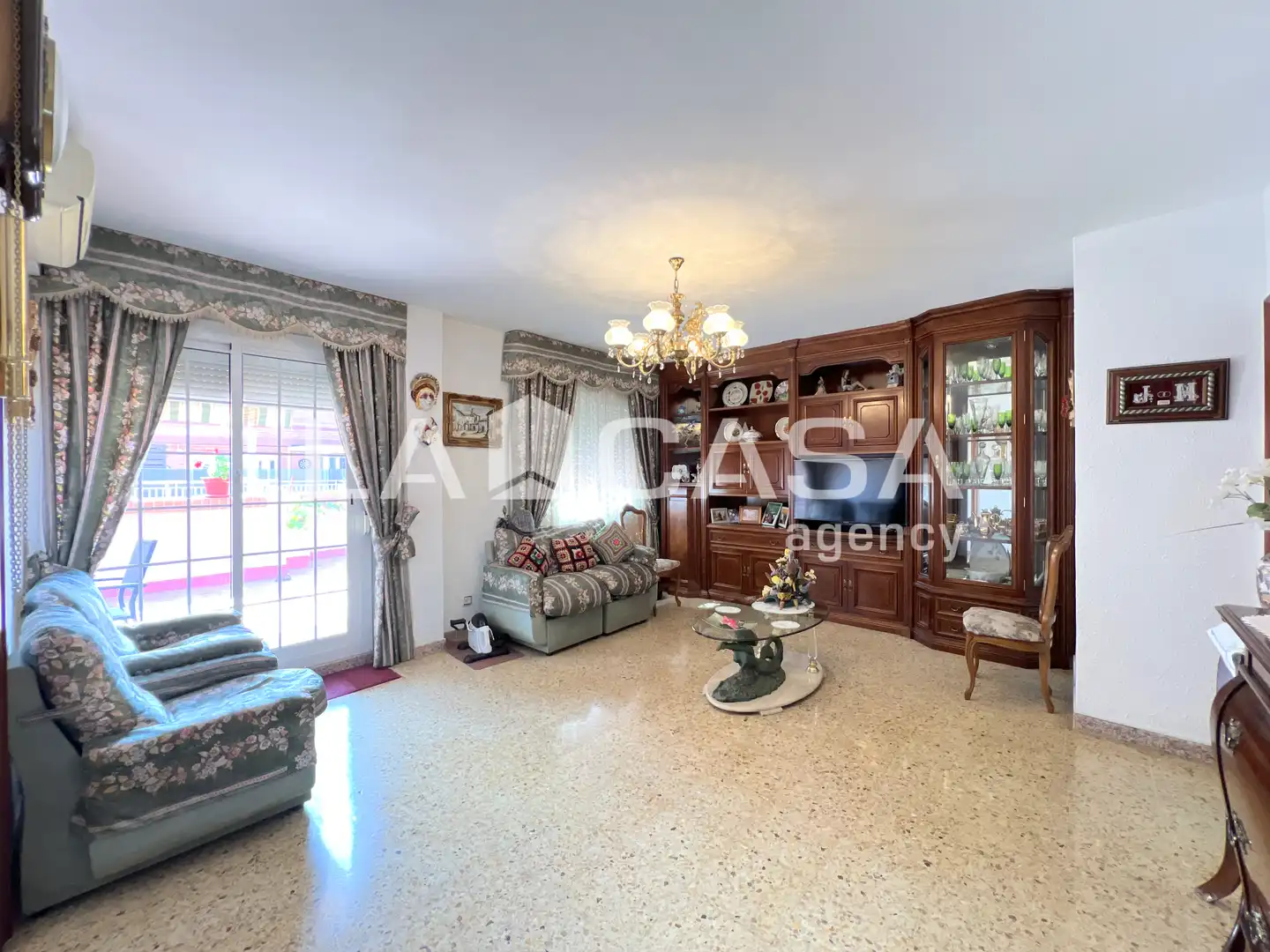 Sala d'estar de Àtic en venda en Badalona amb Terrassa