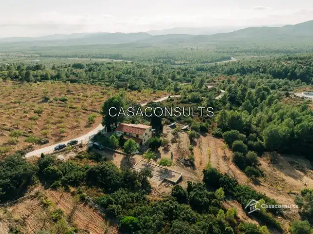 Casa o xalet en venda en Sierra Engarcerán amb Aire condicionat, Calefacció i Jardí privat