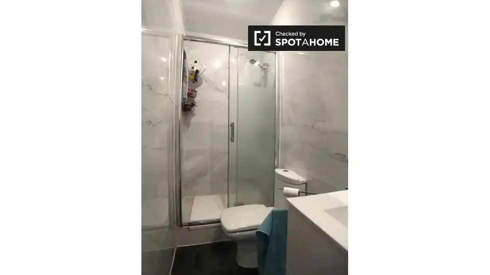 Appartamento con terrazza in affitto a Tetuán, imagen 2