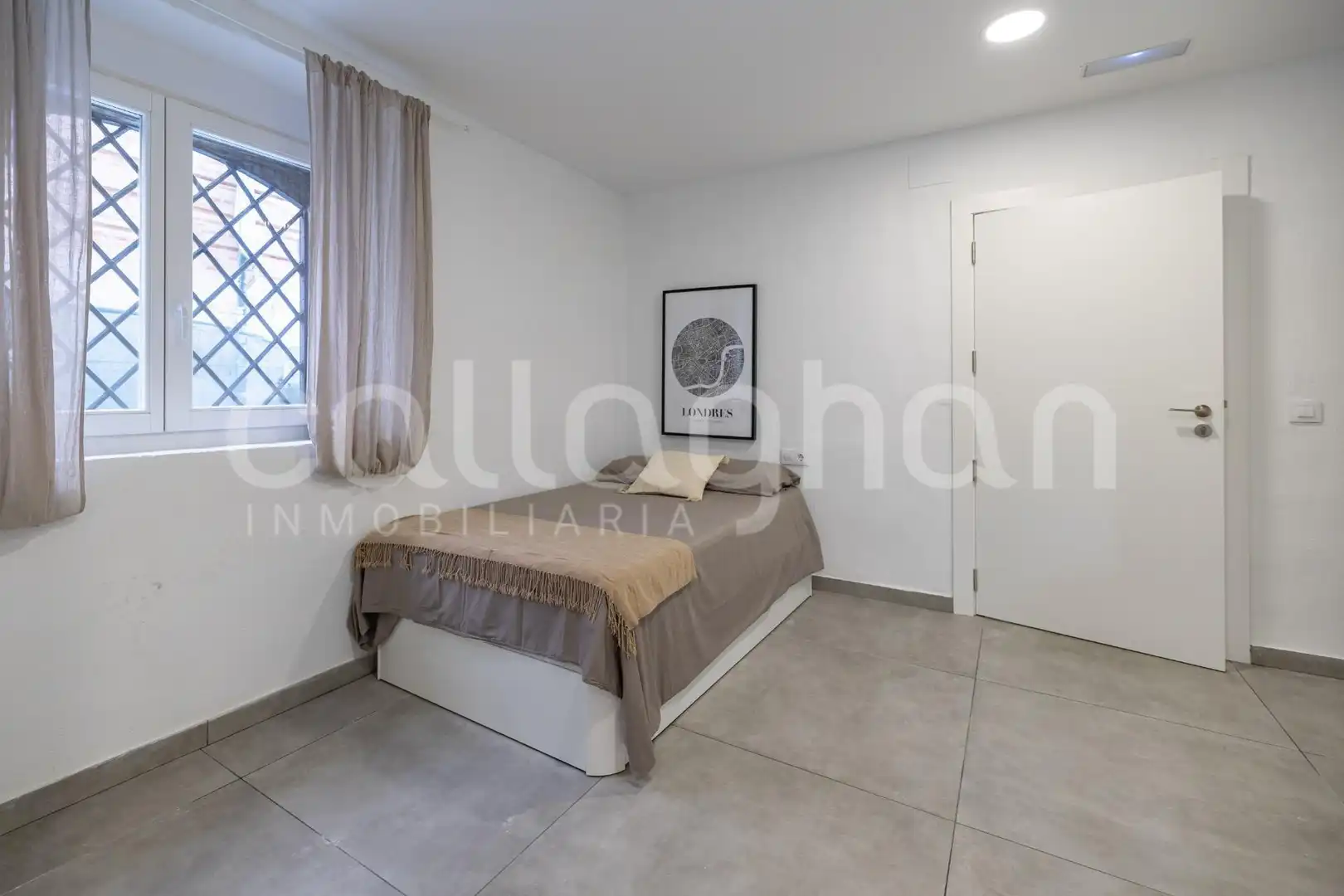 Bedroom of Buildings for sale in Valencia