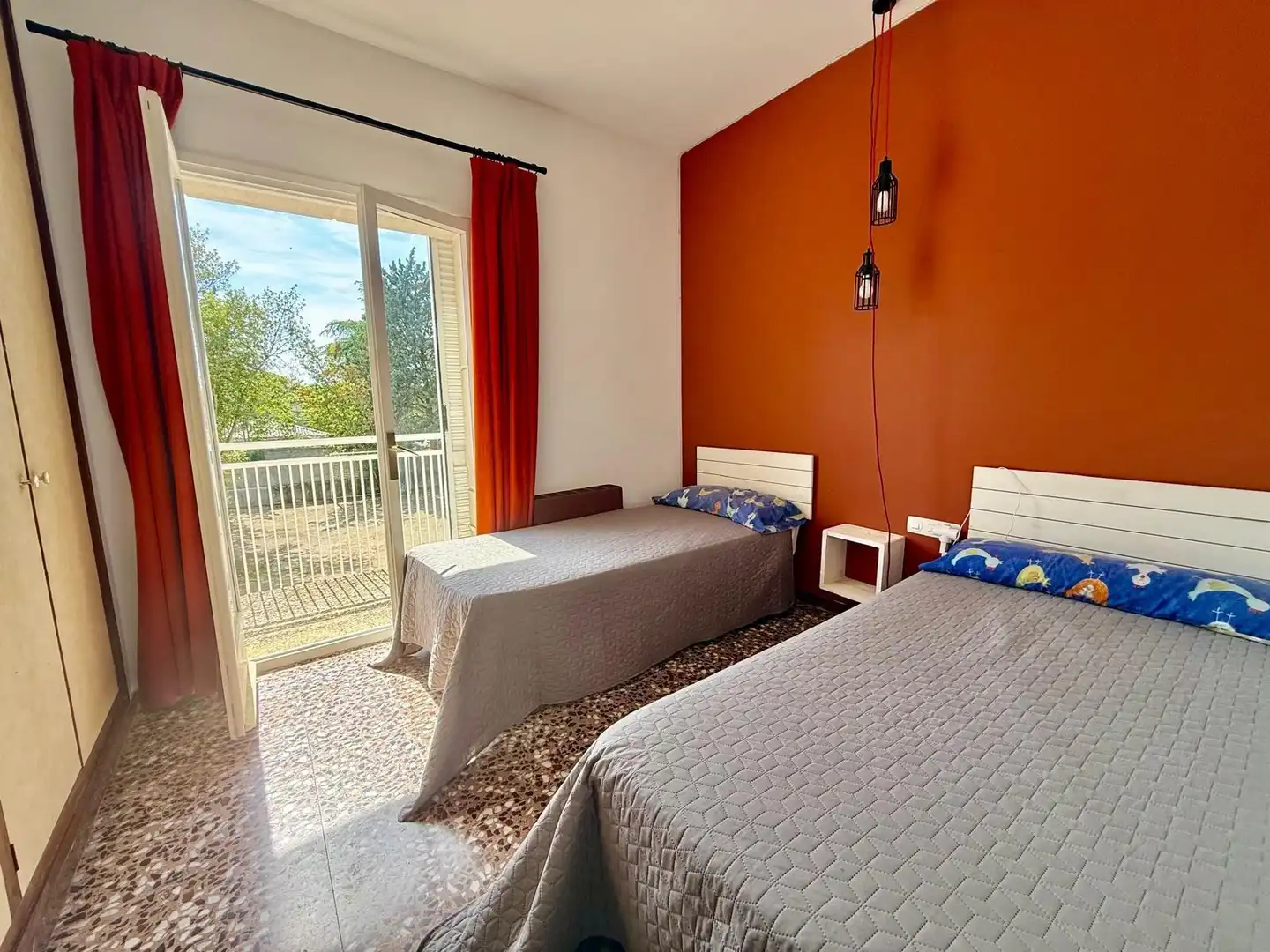 Habitación de Casa o chalet en venta en La Torre de Claramunt con Aire acondicionado, Calefacción y Jardín privado