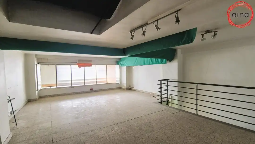 Local en venta en  Pamplona / Iruña con Aire acondicionado y Amueblado