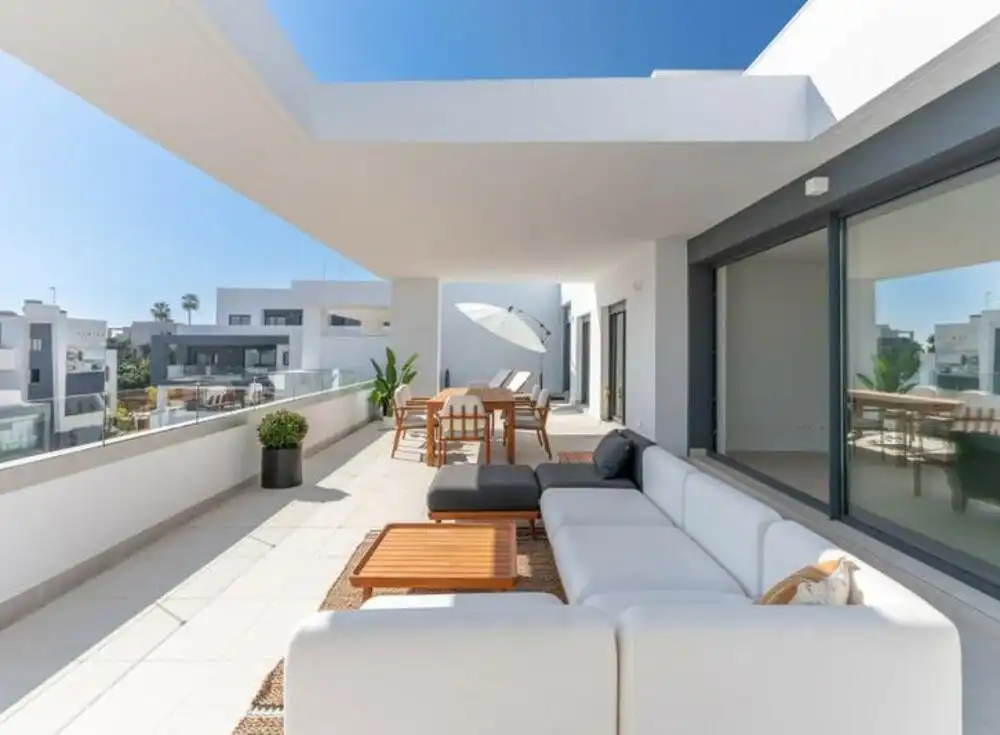 Ático con terraza en venta en Selwo, imagen 4