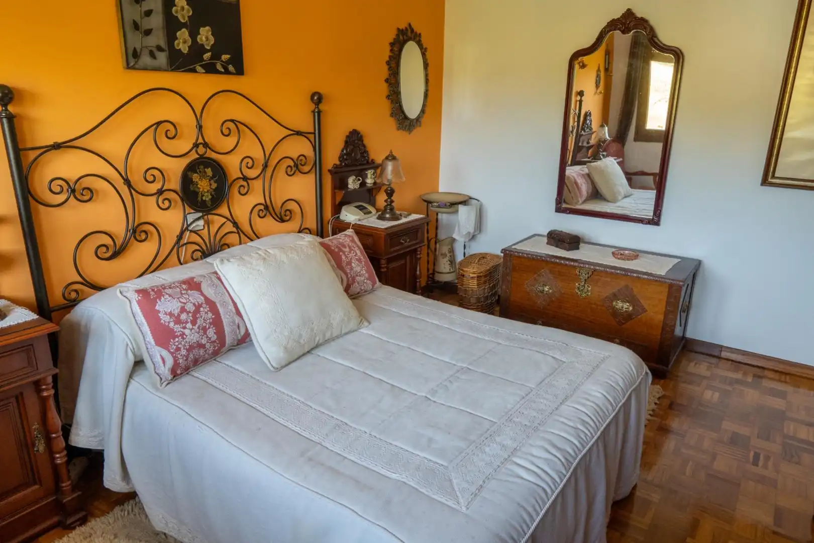 Dormitori de Casa o xalet en venda en Gijón  amb Calefacció, Jardí privat i Terrassa