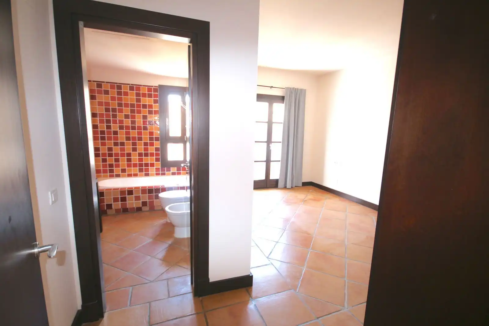 Casa adosada de lloguer en Benahavís amb Aire condicionat, Terrassa i Traster