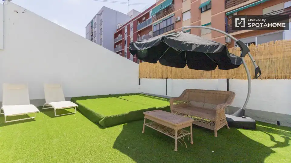 Terrasse von Wohnungen zur untervermieten in Valencia mit Klimaanlage, Heizung und Terrasse
