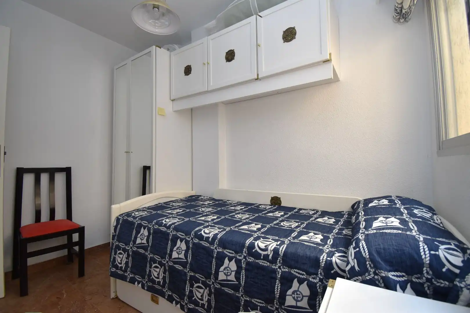 Dormitori de Apartament de lloguer en Santa Pola amb Aire condicionat, Calefacció i Terrassa
