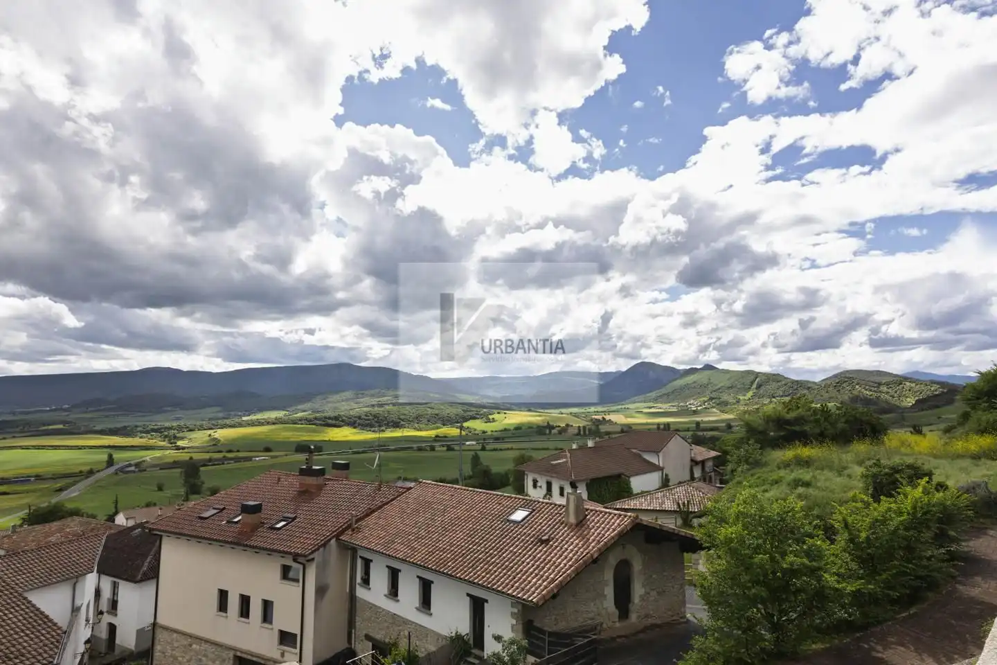 Flat for sale in Iza / Itza  with Heating, Parquet flooring and Storage room