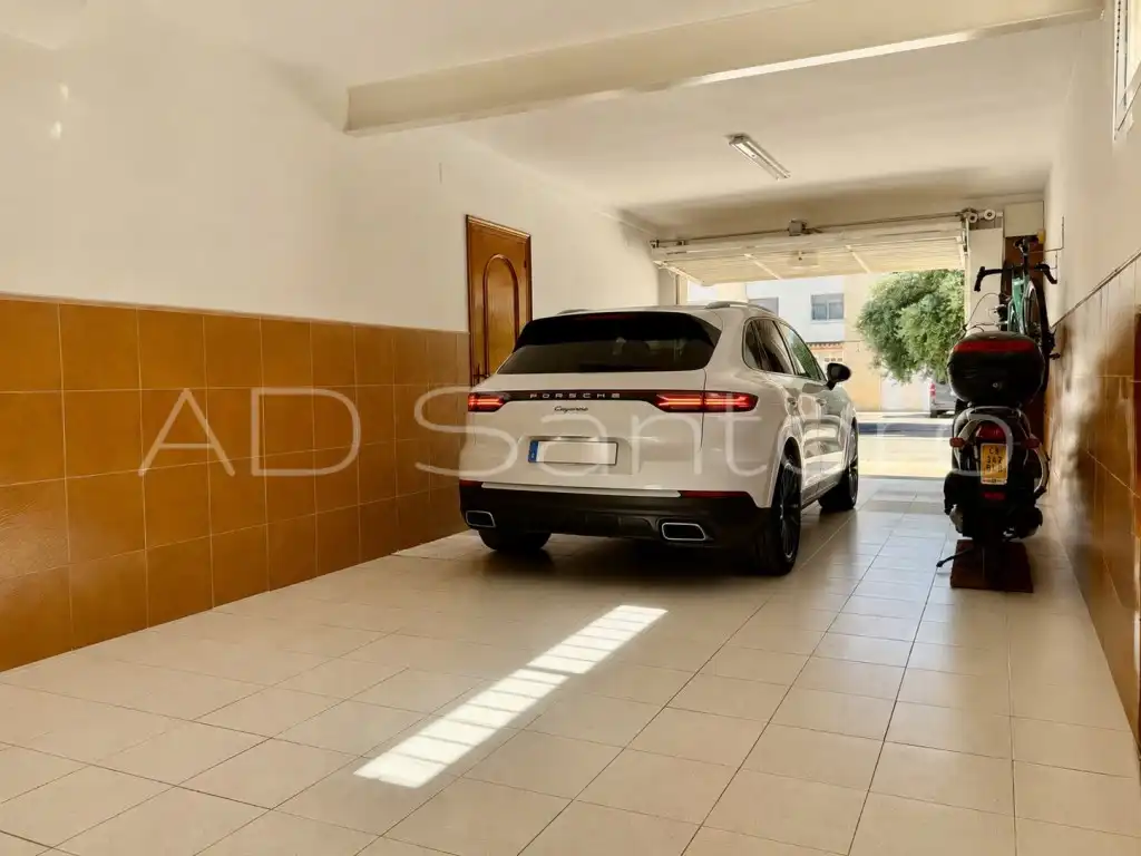 Aparcament de Casa adosada en venda en Vilanova i la Geltrú