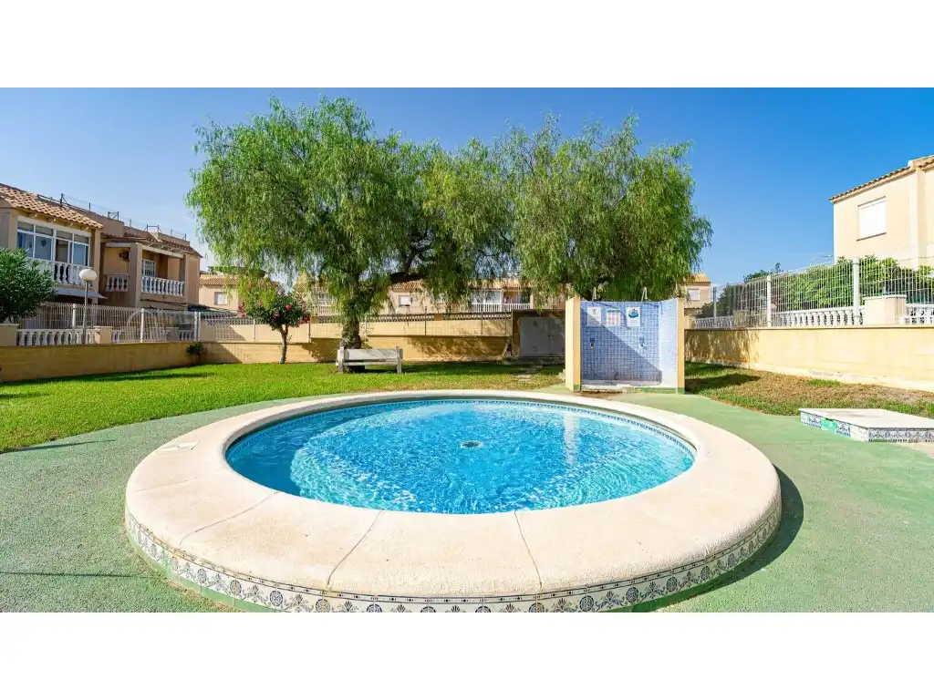 Bungalow amb piscina en venda a Calle Alboran S/N, imagen 36