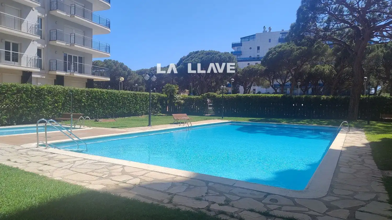 Piscina de Piso en venta en Blanes con Calefacción, Terraza y Piscina