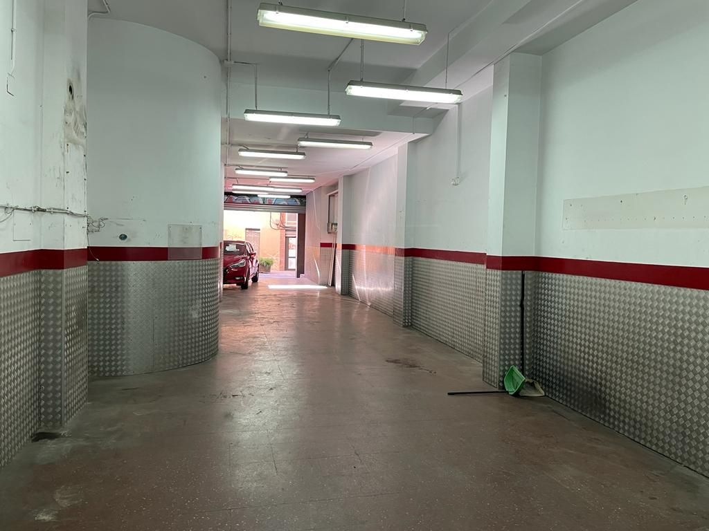 Premises for sale in  Barcelona Capital