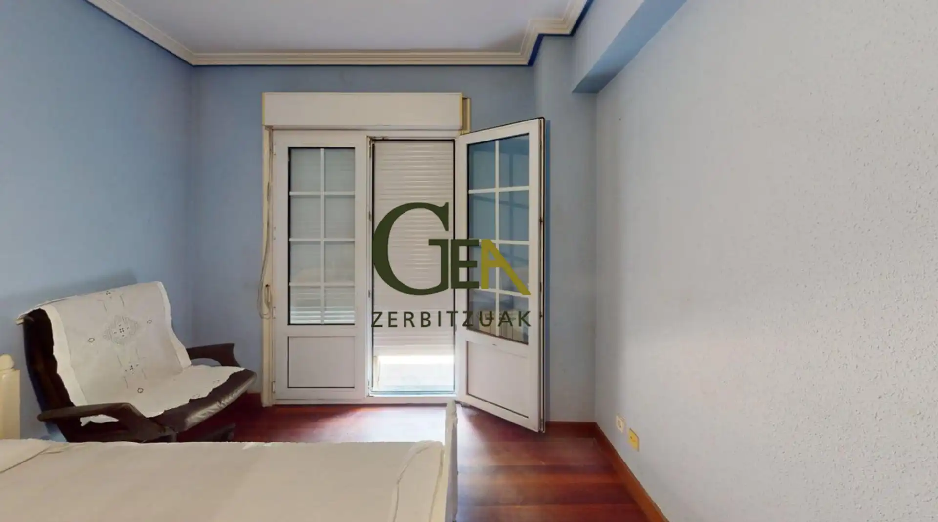 Schlafzimmer von Einfamilien-Reihenhaus zum Verkauf in Alkiza mit Heizung, Privatgarten und Terrasse