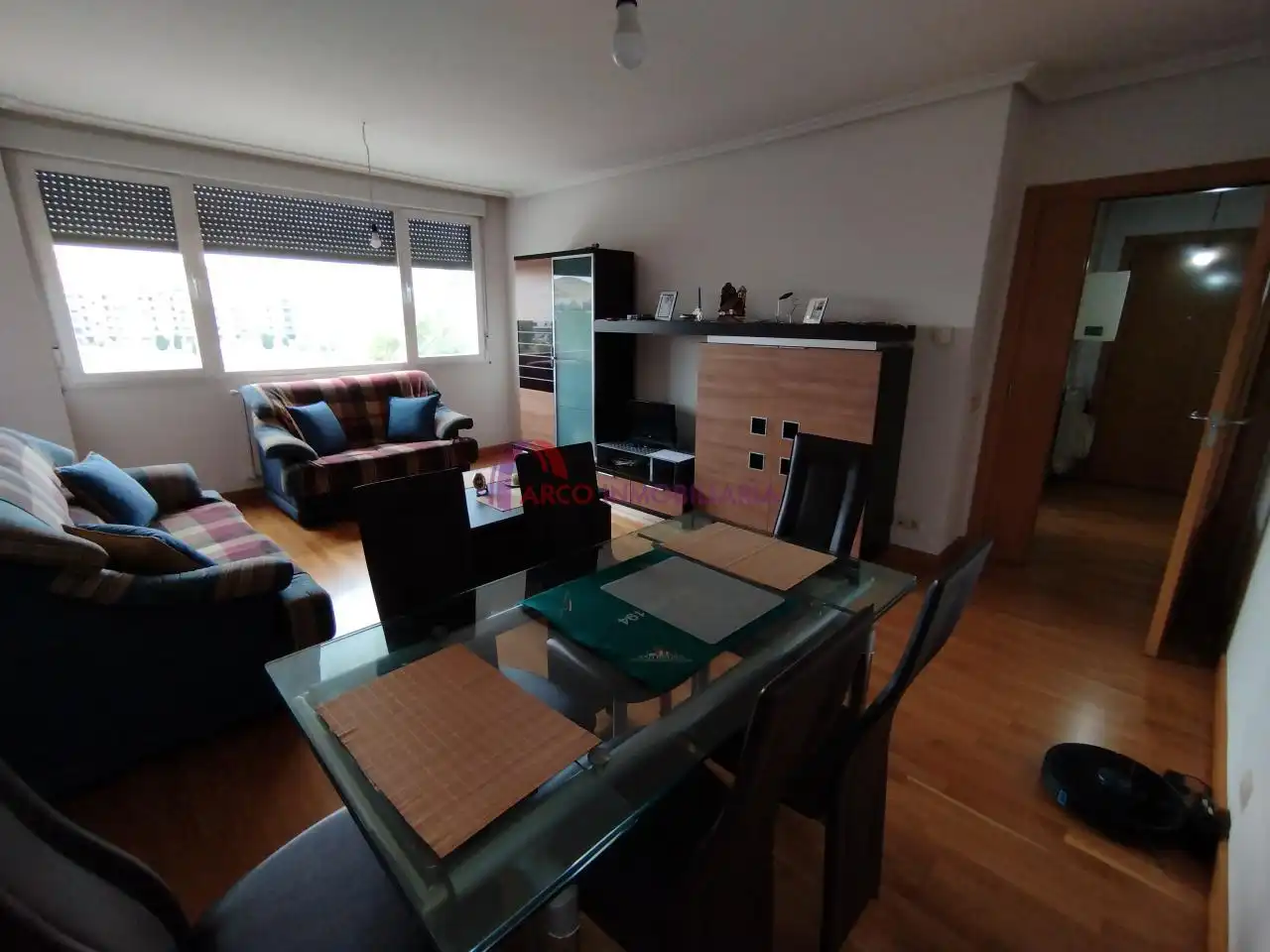 Sala d'estar de Pis en venda en Burgos amb Calefacció, Parquet i Traster