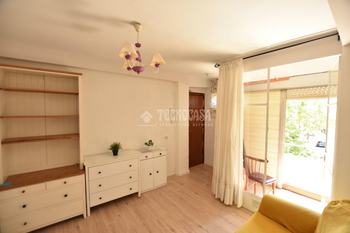 Flat for sale in Pavones, Moratalaz,  Madrid Capital