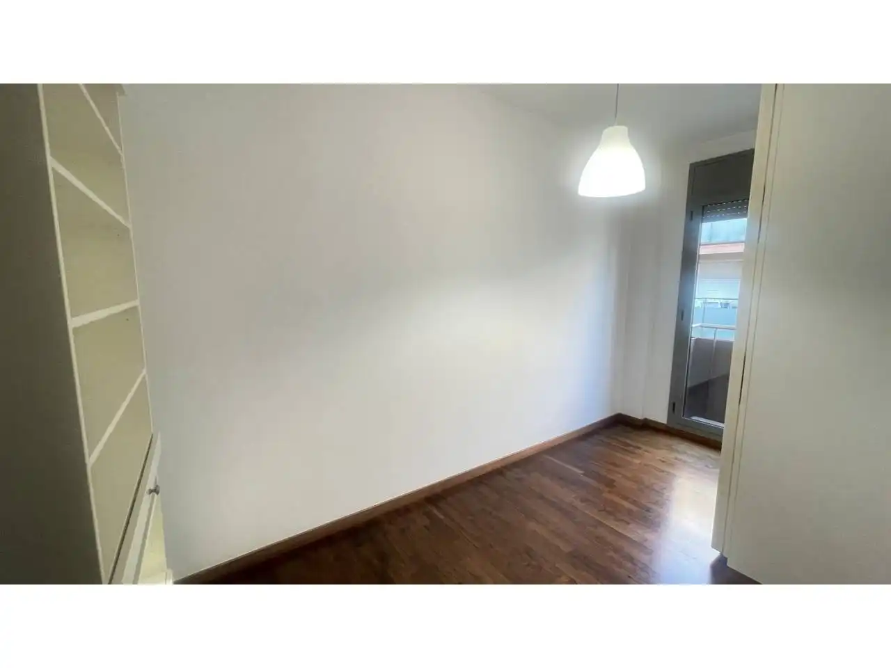 Dormitori de Apartament en venda en Terrassa amb Calefacció