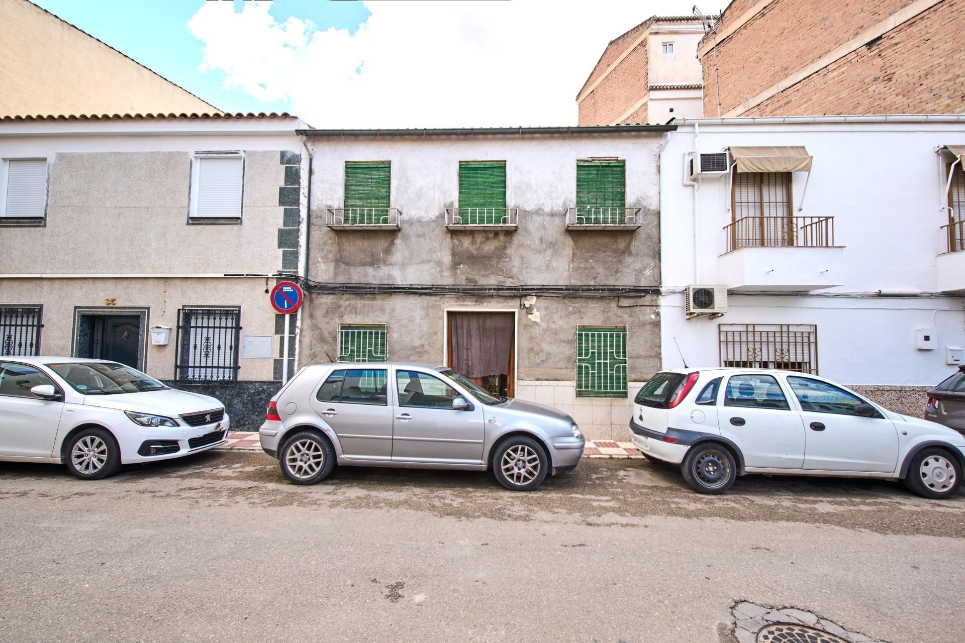 Exterior view of Single-family semi-detached for sale in Huétor Tájar