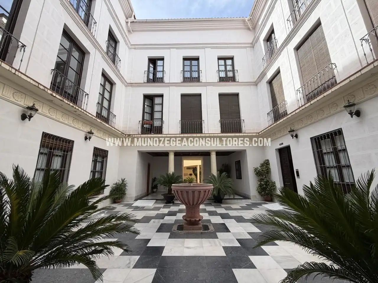 Vista exterior de Apartamento de alquiler en Lucena con Aire acondicionado y Trastero