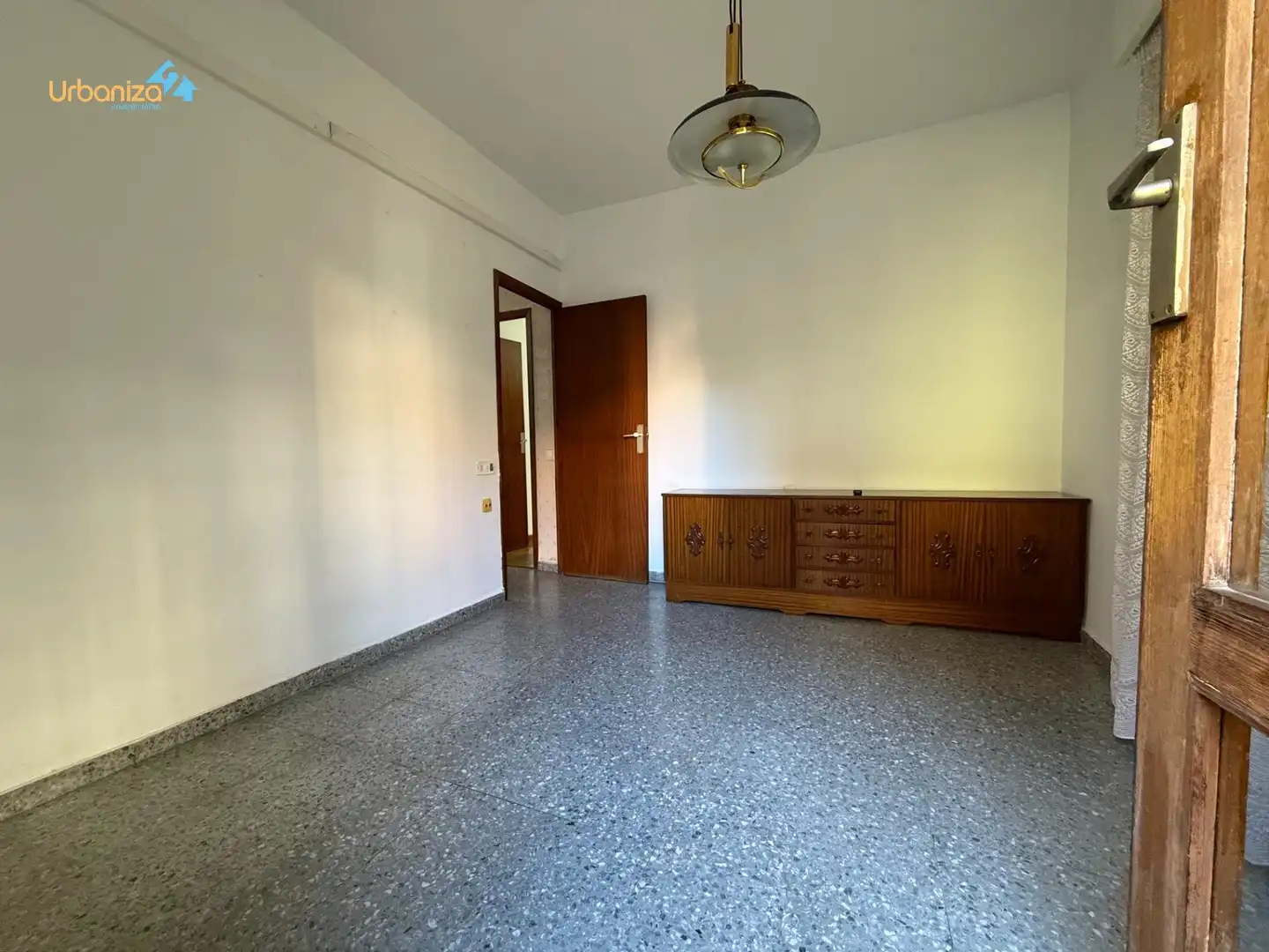 Habitación de Piso en venta en Badajoz con Aire acondicionado, Calefacción y Trastero