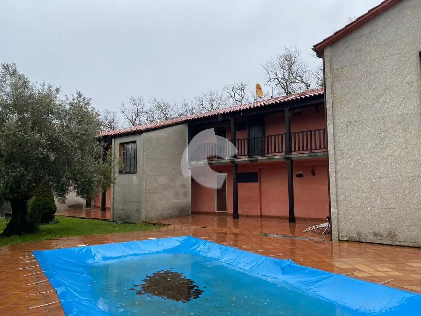 Buildings for sale in Lobios
