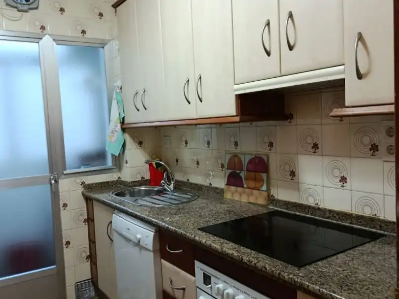 Cuina de Pis per a compartir en San Bartolomé - Millán de Priego
