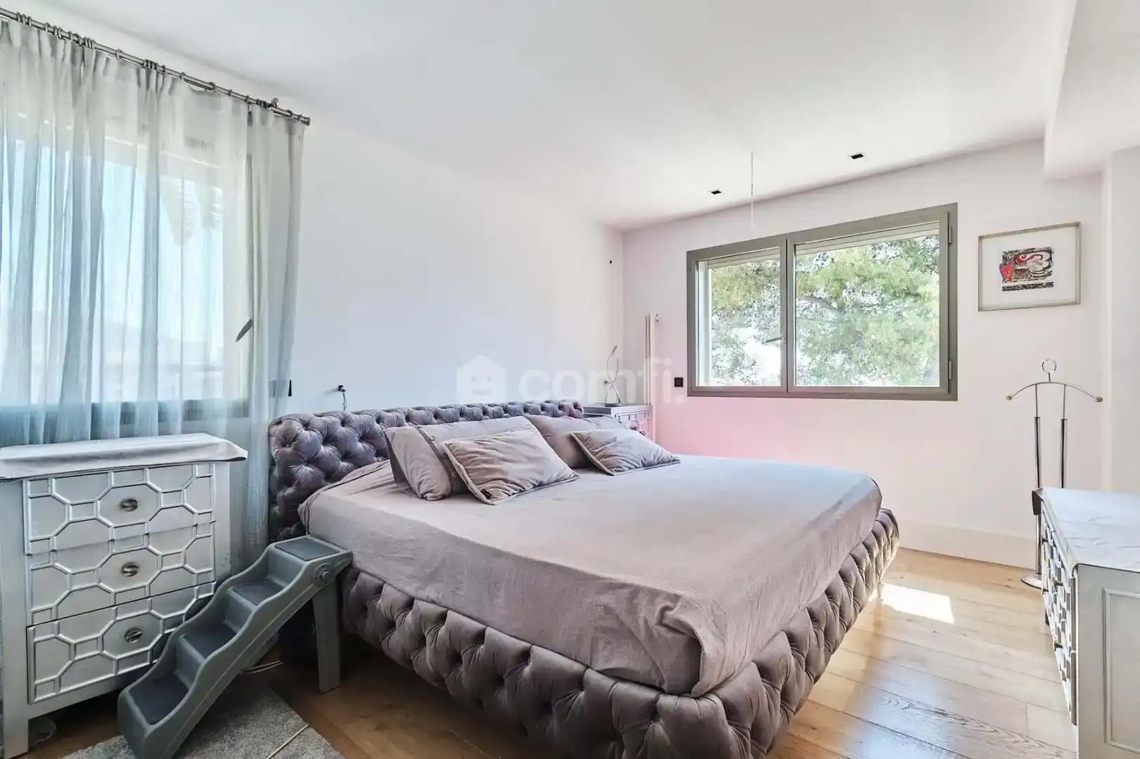 Schlafzimmer von Einfamilien-Reihenhaus zum Verkauf in Barcelona mit Klimaanlage, Heizung und Terrasse