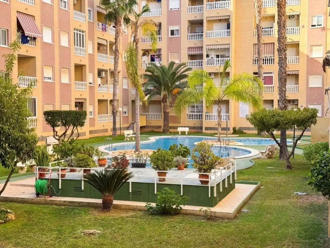 Apartament amb piscina en venda a Centro