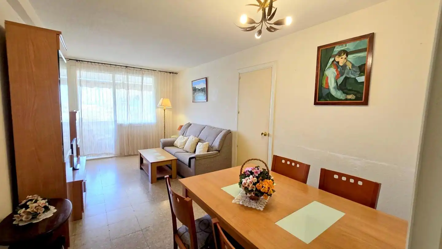 Sala d'estar de Apartament de lloguer en Gandia amb Terrassa i Moblat