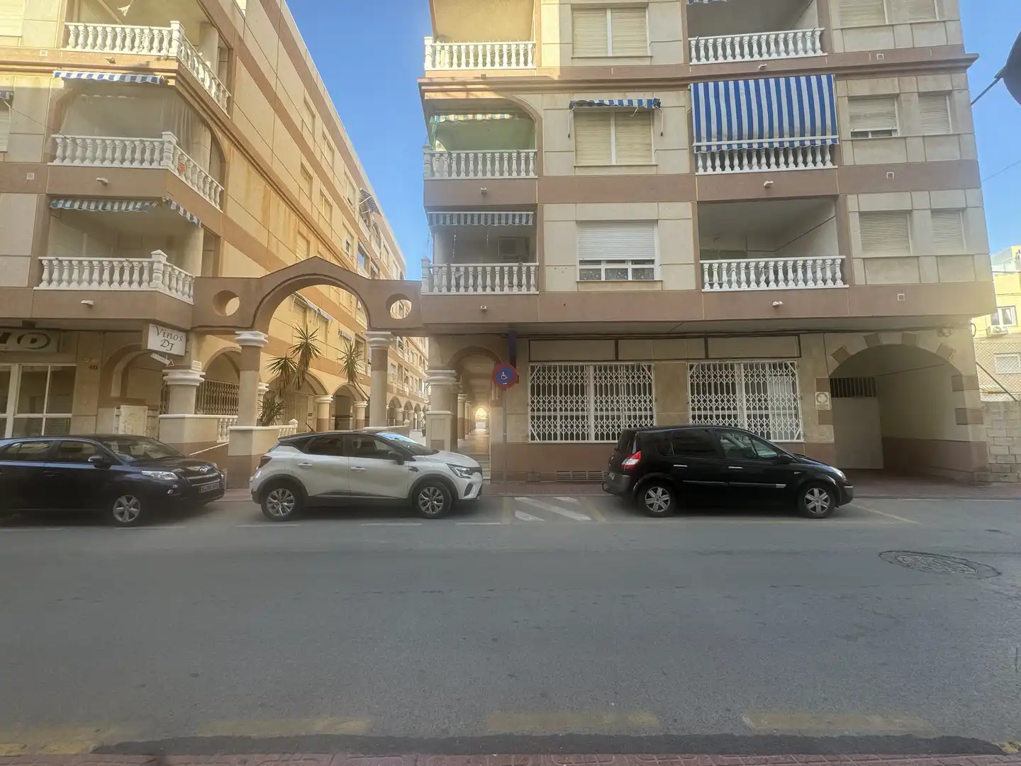Vista exterior de Garatge en venda en Torrevieja