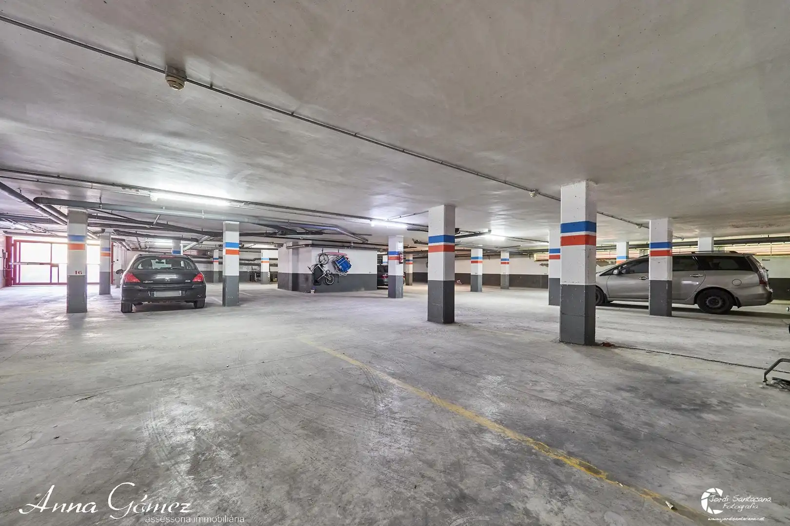 Parkplatz von Dachboden zum Verkauf in Calafell mit Heizung, Terrasse und Gemeinschaftspool