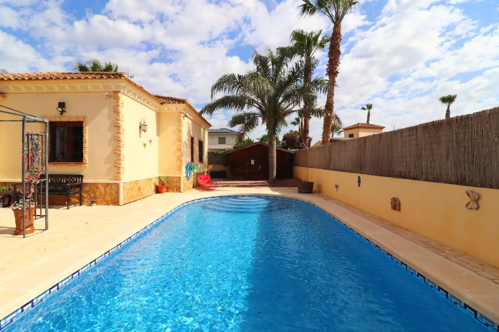 Piscina de Casa o xalet en venda en Daya Vieja amb Terrassa i Traster