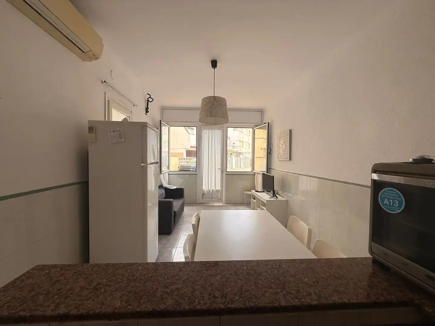 Cuina de Casa adosada en venda en Empuriabrava amb Aire condicionat, Calefacció i Moblat