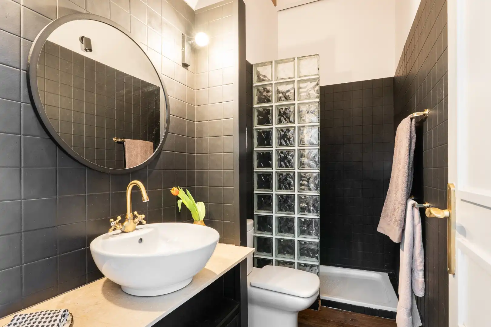 Baño de Casa o chalet en venta en Barcelona con Aire acondicionado, Calefacción y Jardín privado