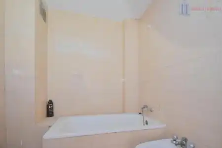 Badezimmer von Wohnung zum Verkauf in Atarfe