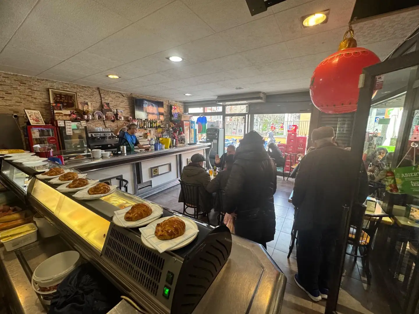 Commercial properties for rent in Canyelles