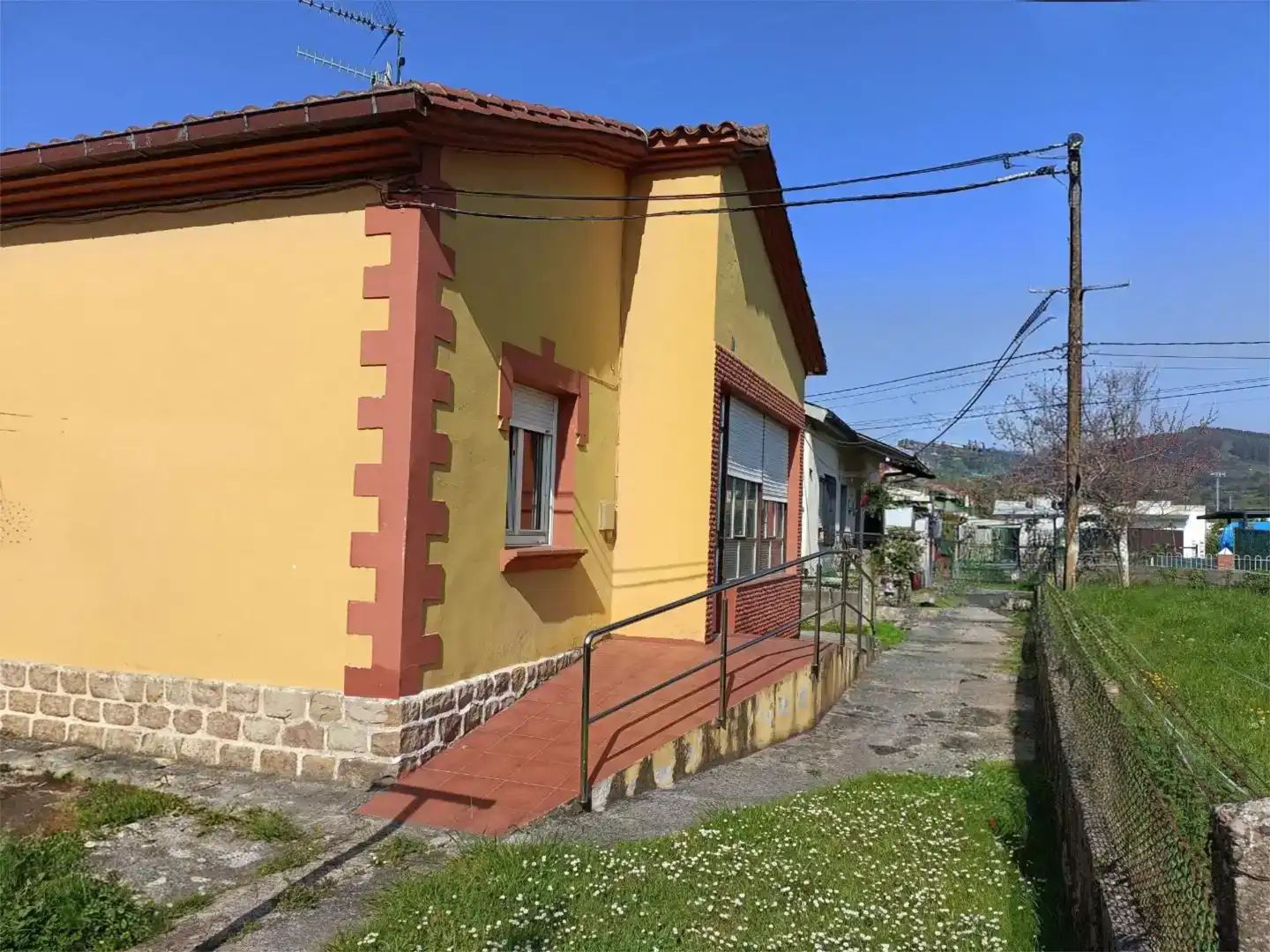 Vista exterior de Pis en venda en Los Corrales de Buelna 