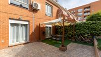 Terrassa de Casa adosada en venda en Valdemoro amb Calefacció, Jardí privat i Terrassa