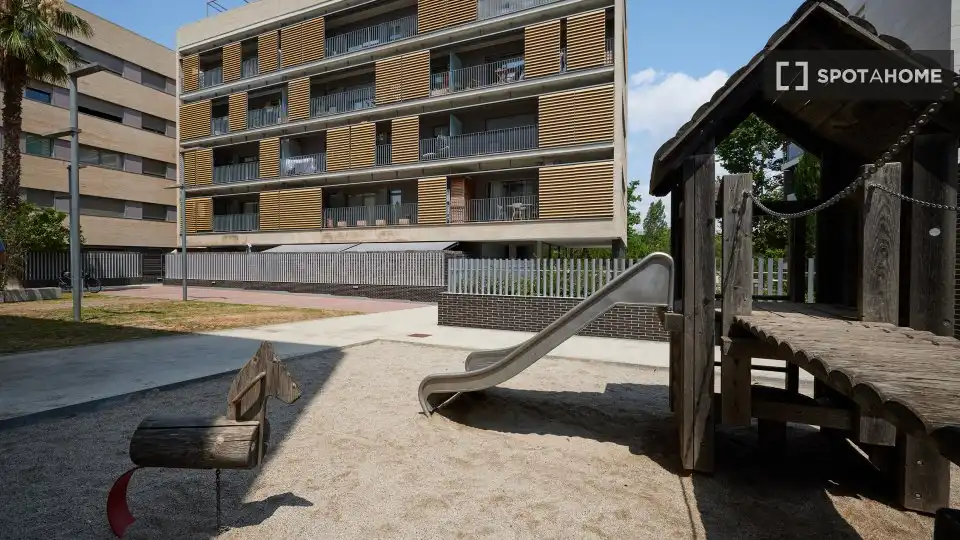 Exterior view of Apartments for share in Sant Cugat del Vallès  with Air Conditioner, Terrace and Furnished