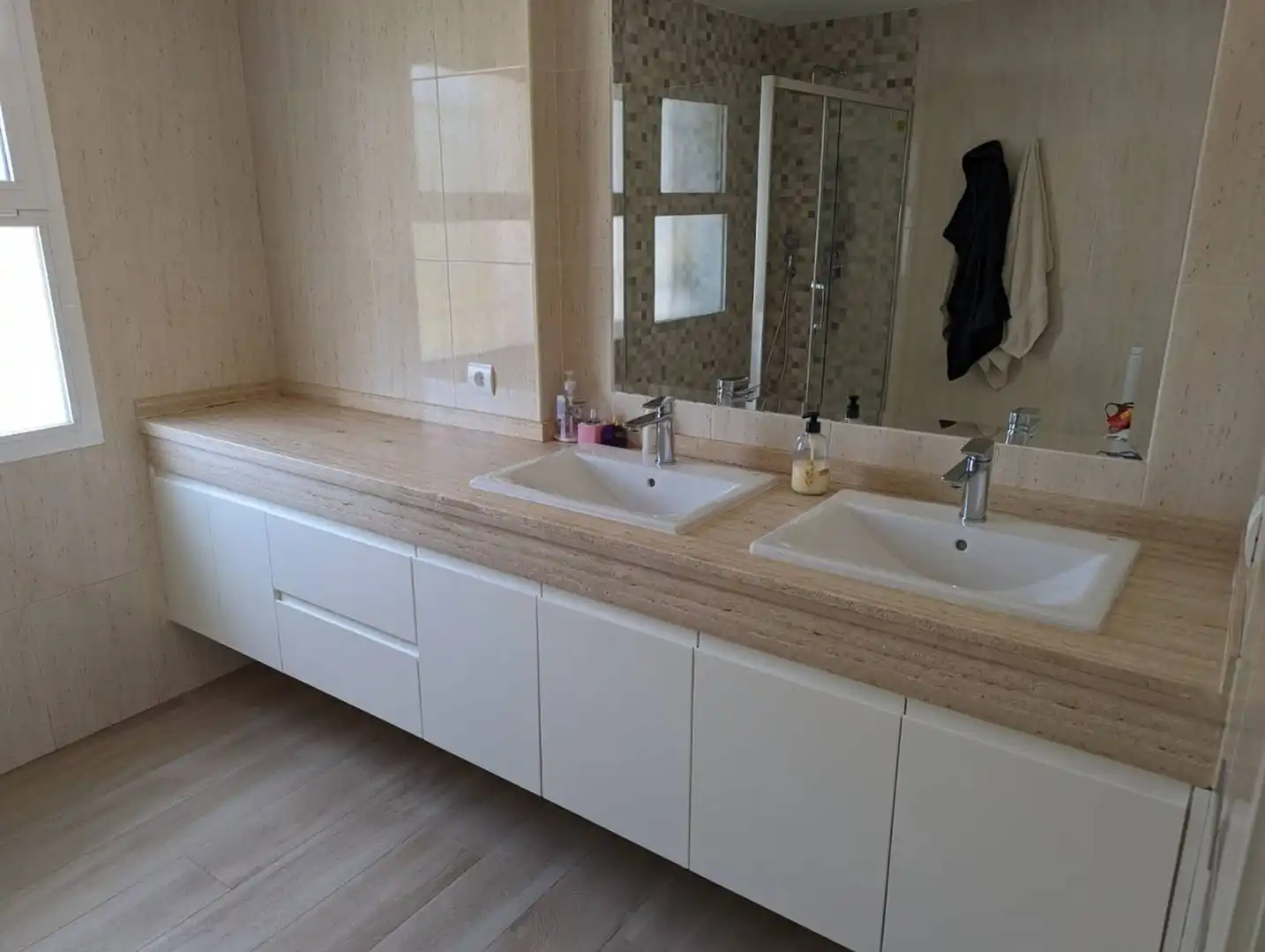 Bany de Casa o xalet de lloguer en Marbella amb Terrassa