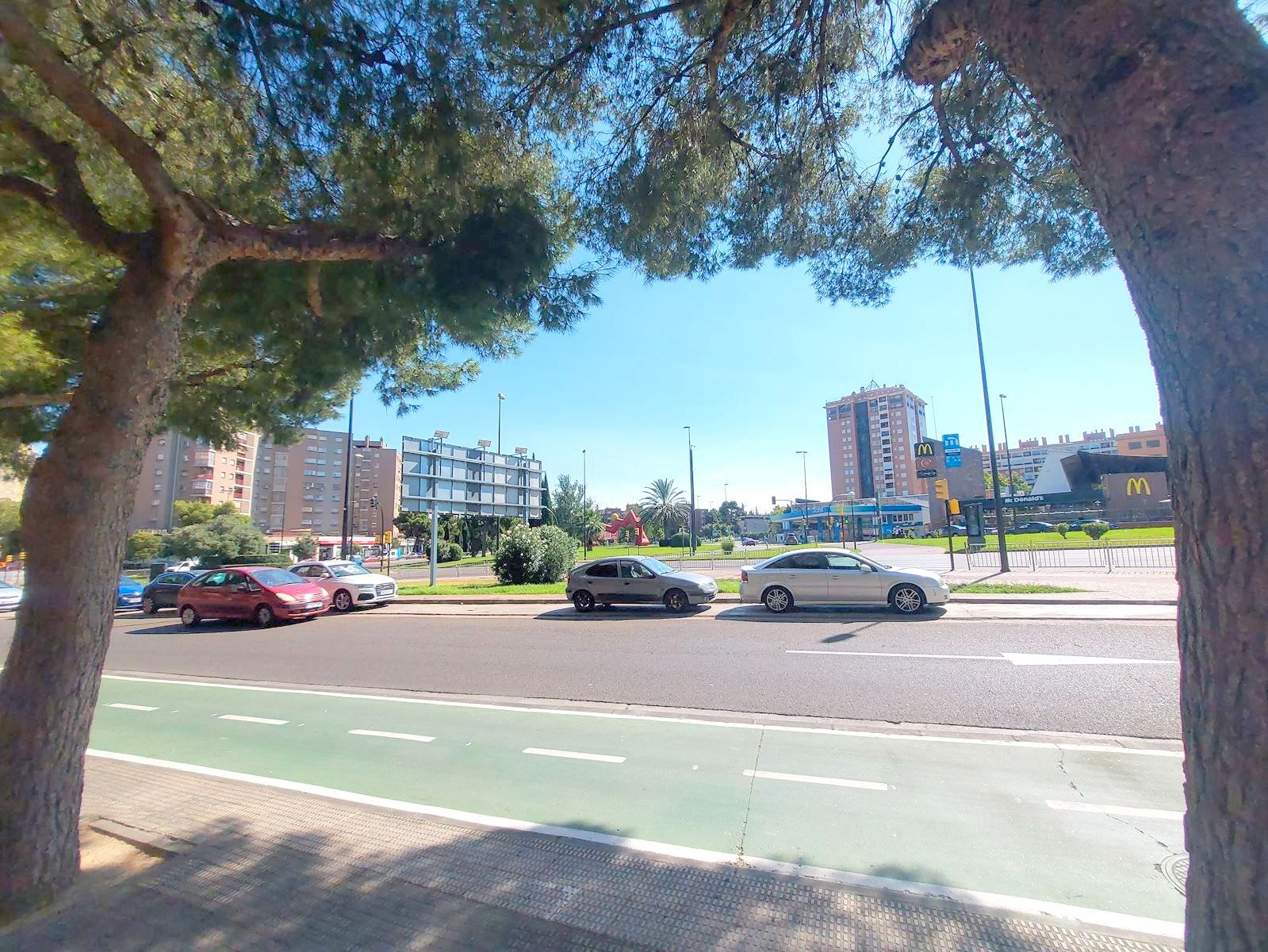 Exterior view of Flat for sale in  Zaragoza Capital  with Air Conditioner, Heating and Terrace