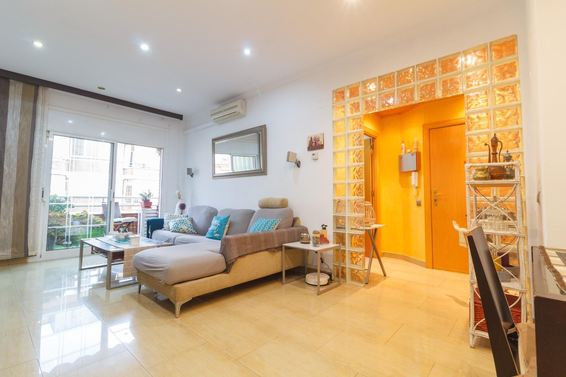 Sala de estar de Piso en venta en Viladecans